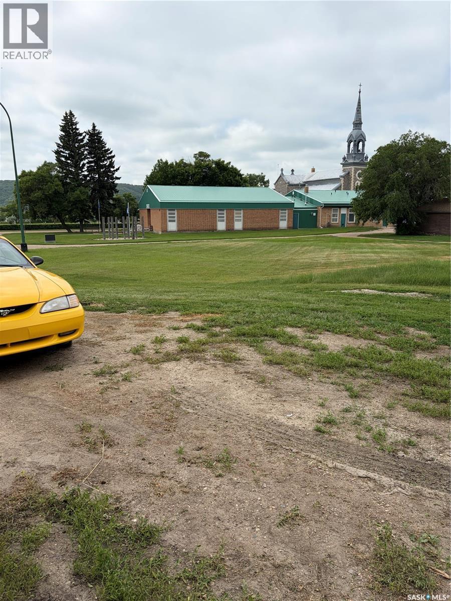4 Mission Bay, Lebret, SK - Outdoor
