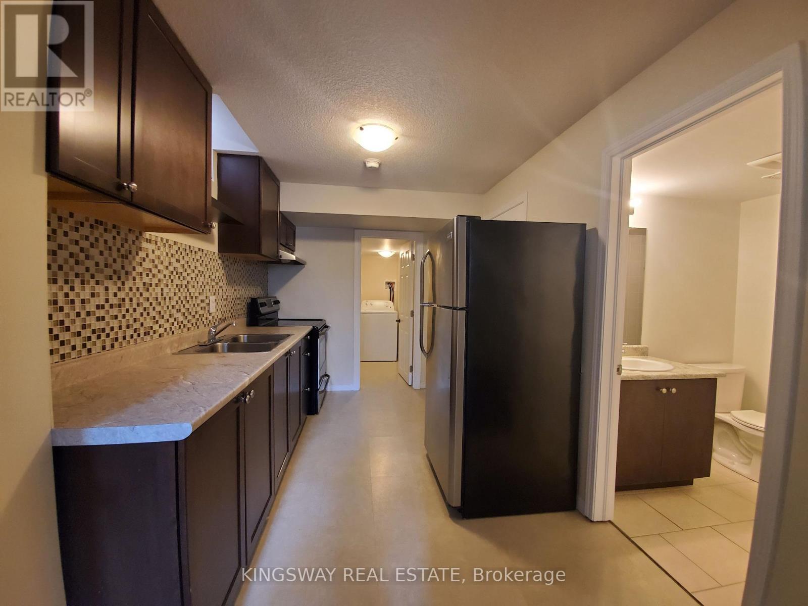 593 Remembrance Road, Brampton, ON - Indoor Photo Showing Kitchen With Double Sink