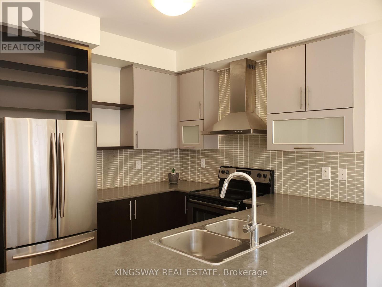 593 Remembrance Road, Brampton, ON - Indoor Photo Showing Kitchen With Double Sink