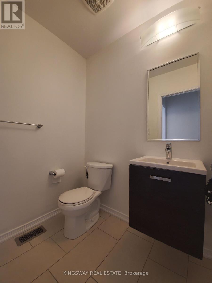 593 Remembrance Road, Brampton, ON - Indoor Photo Showing Bathroom