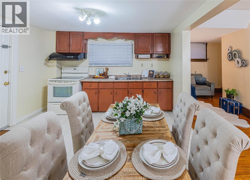576 Janette, Windsor, ON - Indoor