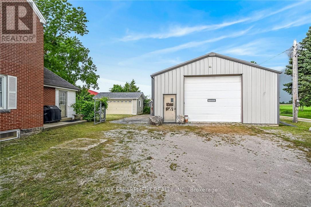 2250 56 Highway, Hamilton, ON - Outdoor With Exterior