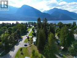 416 Slocan Avenue New Denver, BC V0G 2B0