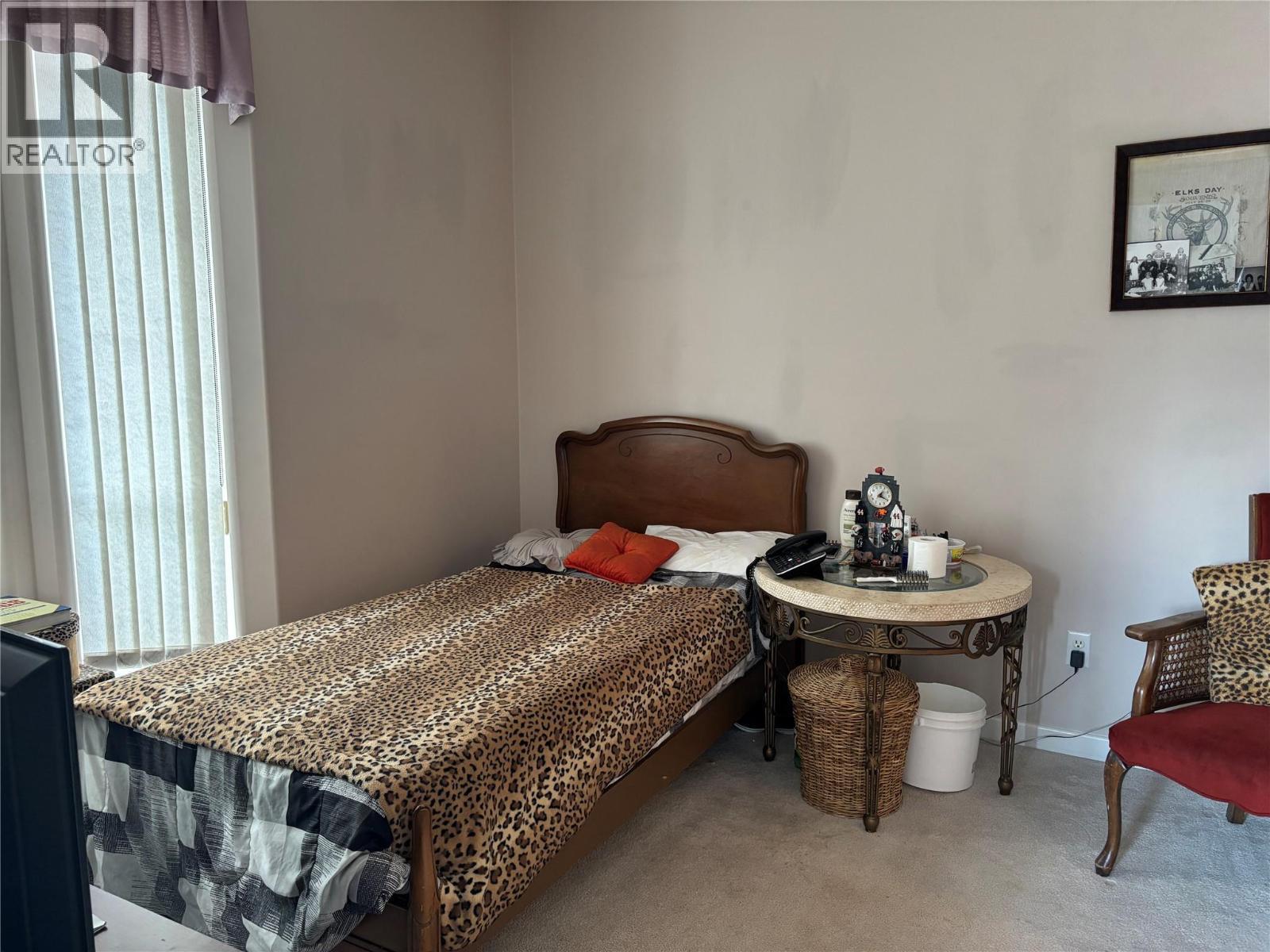 3221 Centennial Drive Unit# 401, Vernon, BC - Indoor Photo Showing Bedroom