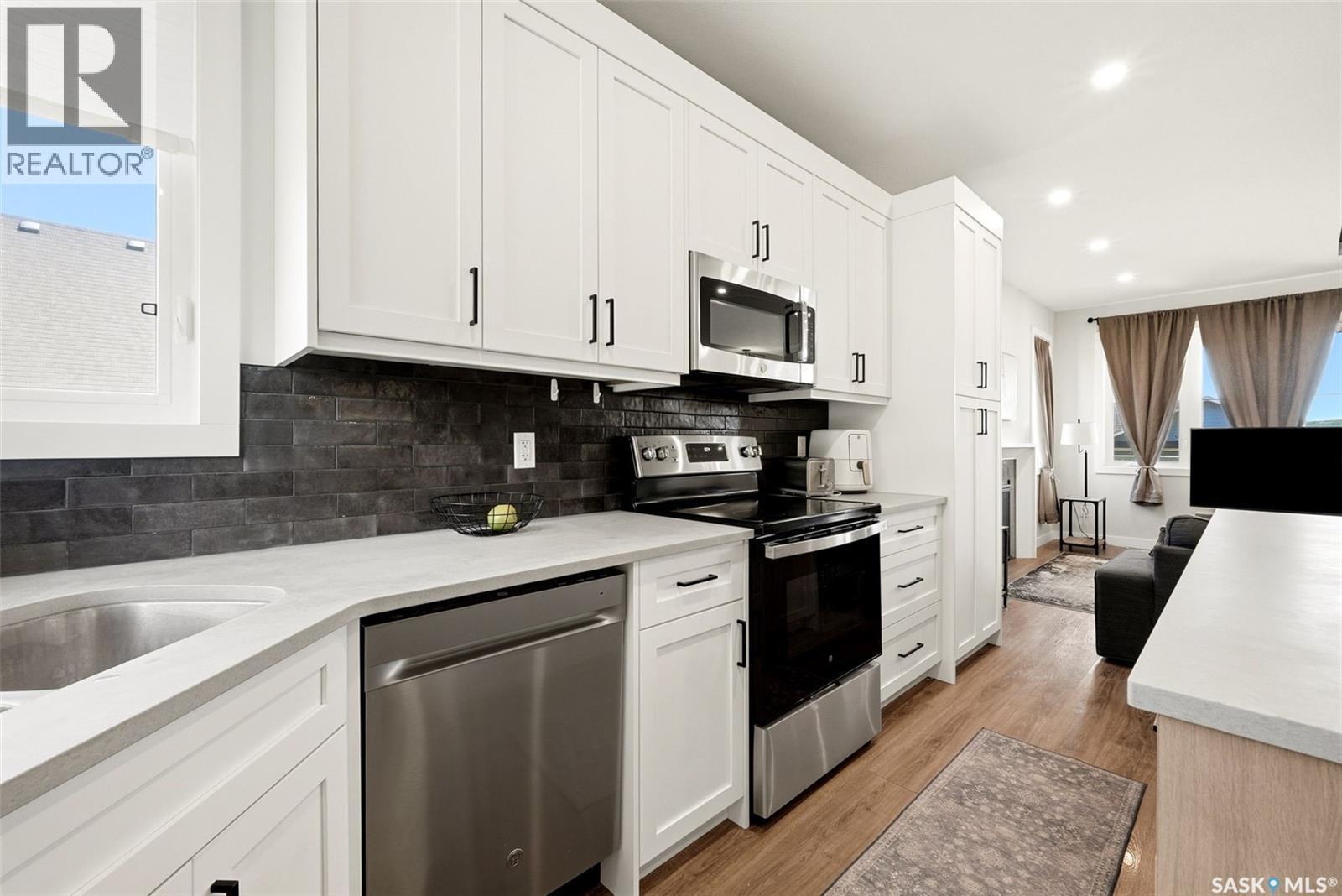 25 Aaron Drive, Echo Lake, SK - Indoor Photo Showing Kitchen With Upgraded Kitchen