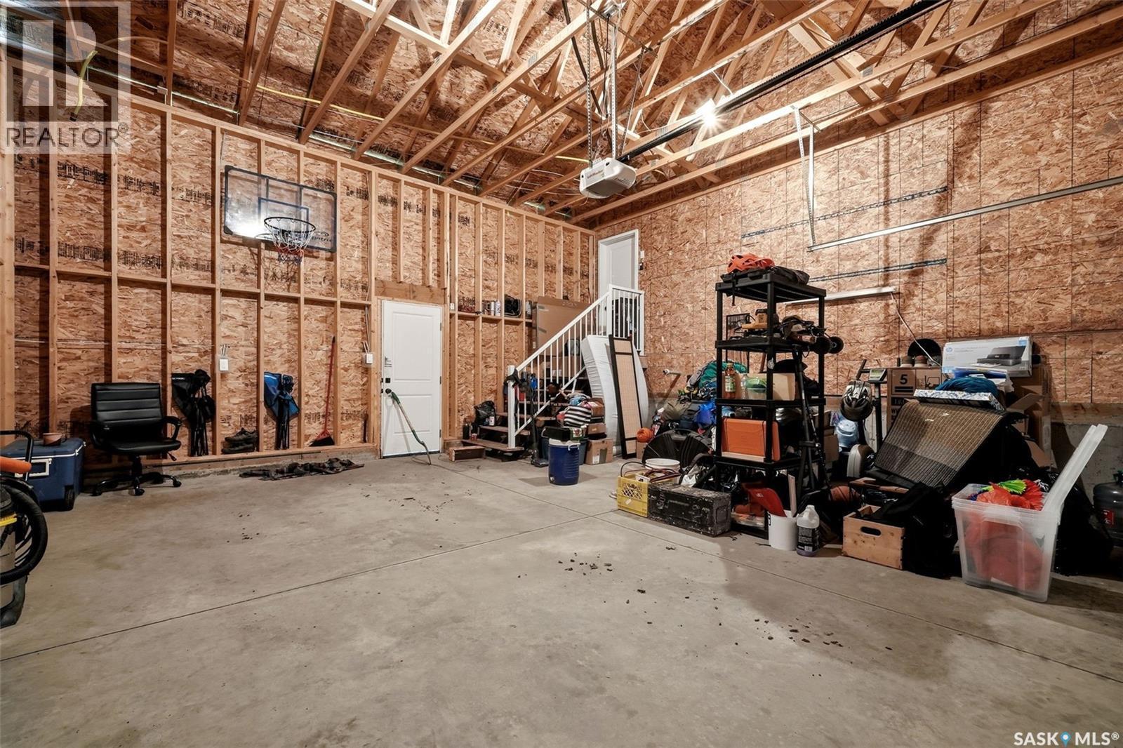 25 Aaron Drive, Echo Lake, SK - Indoor Photo Showing Garage