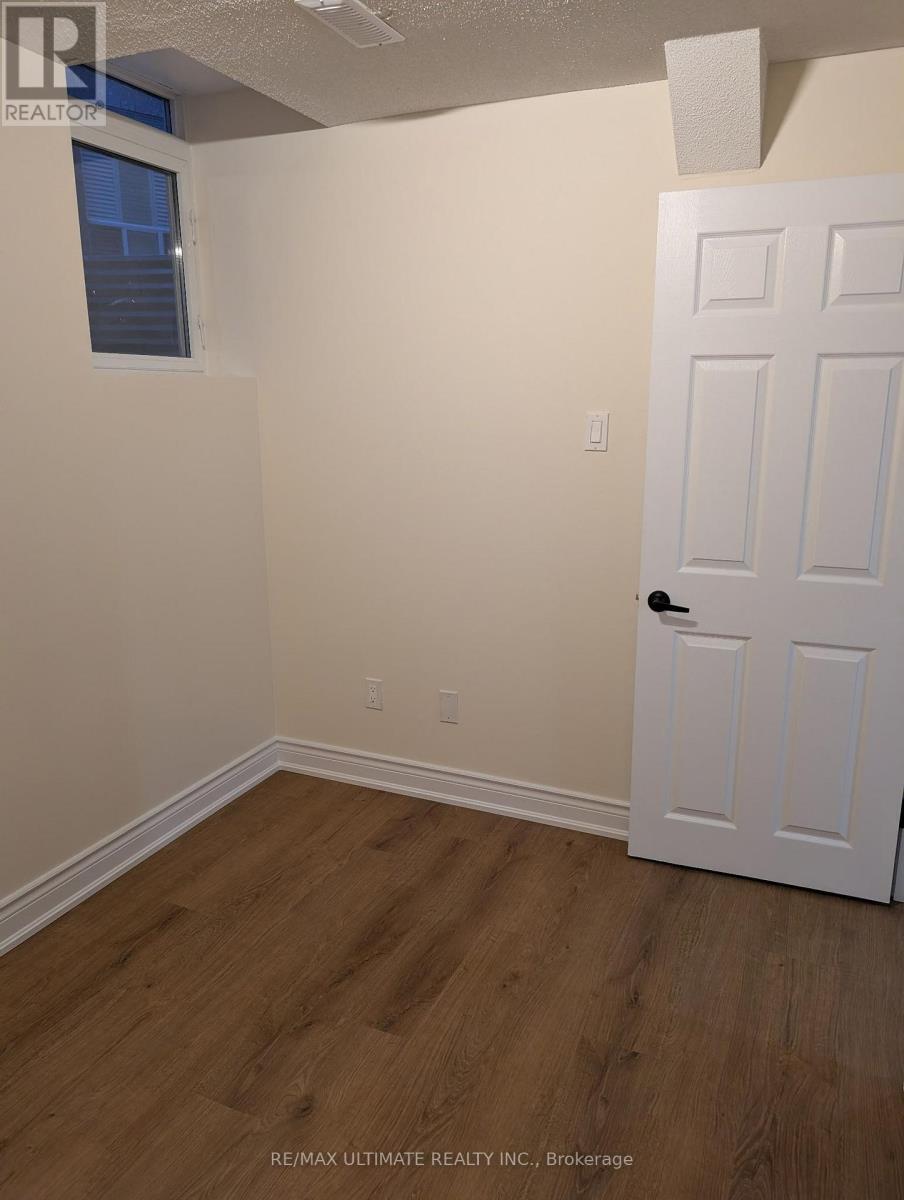 3434 Crimson King Circle, Mississauga, ON - Indoor Photo Showing Other Room