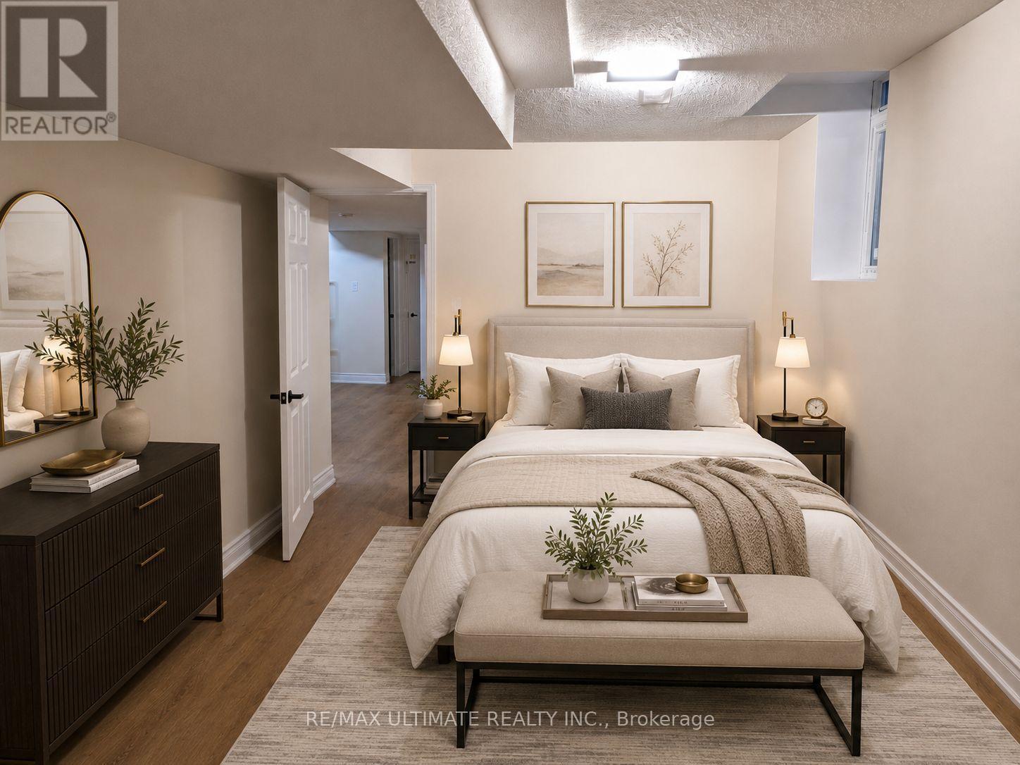 3434 Crimson King Circle, Mississauga, ON - Indoor Photo Showing Bedroom