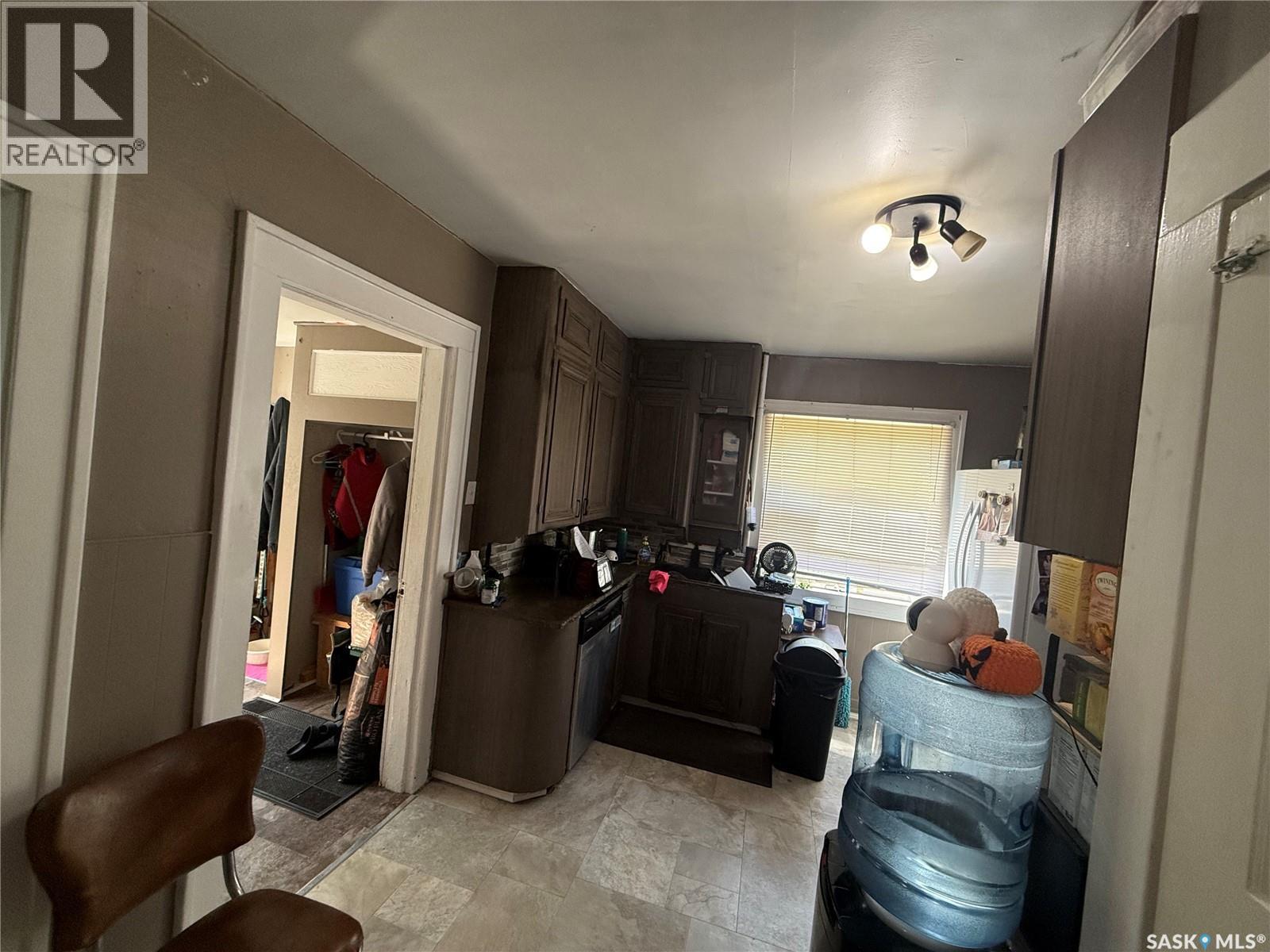 418 4Th Avenue E, Assiniboia, SK - Indoor Photo Showing Other Room