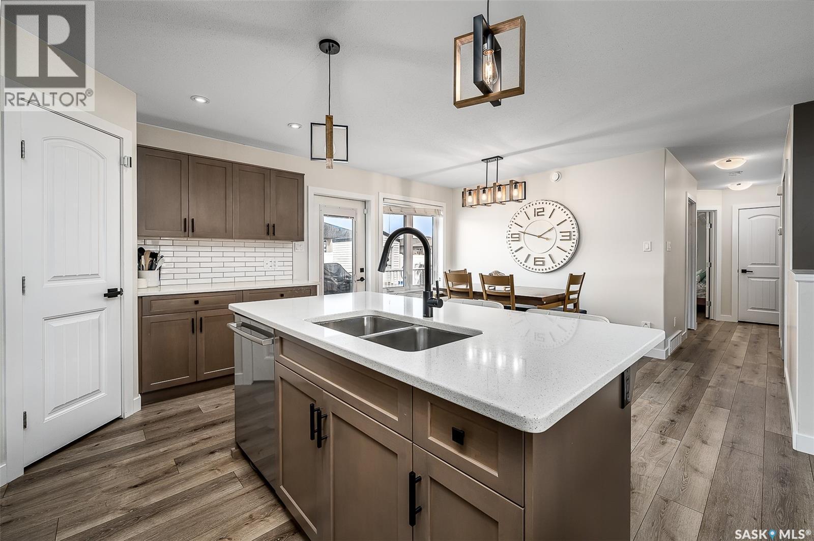 123 Hodges Crescent, Moose Jaw, SK - Indoor Photo Showing Kitchen With Double Sink