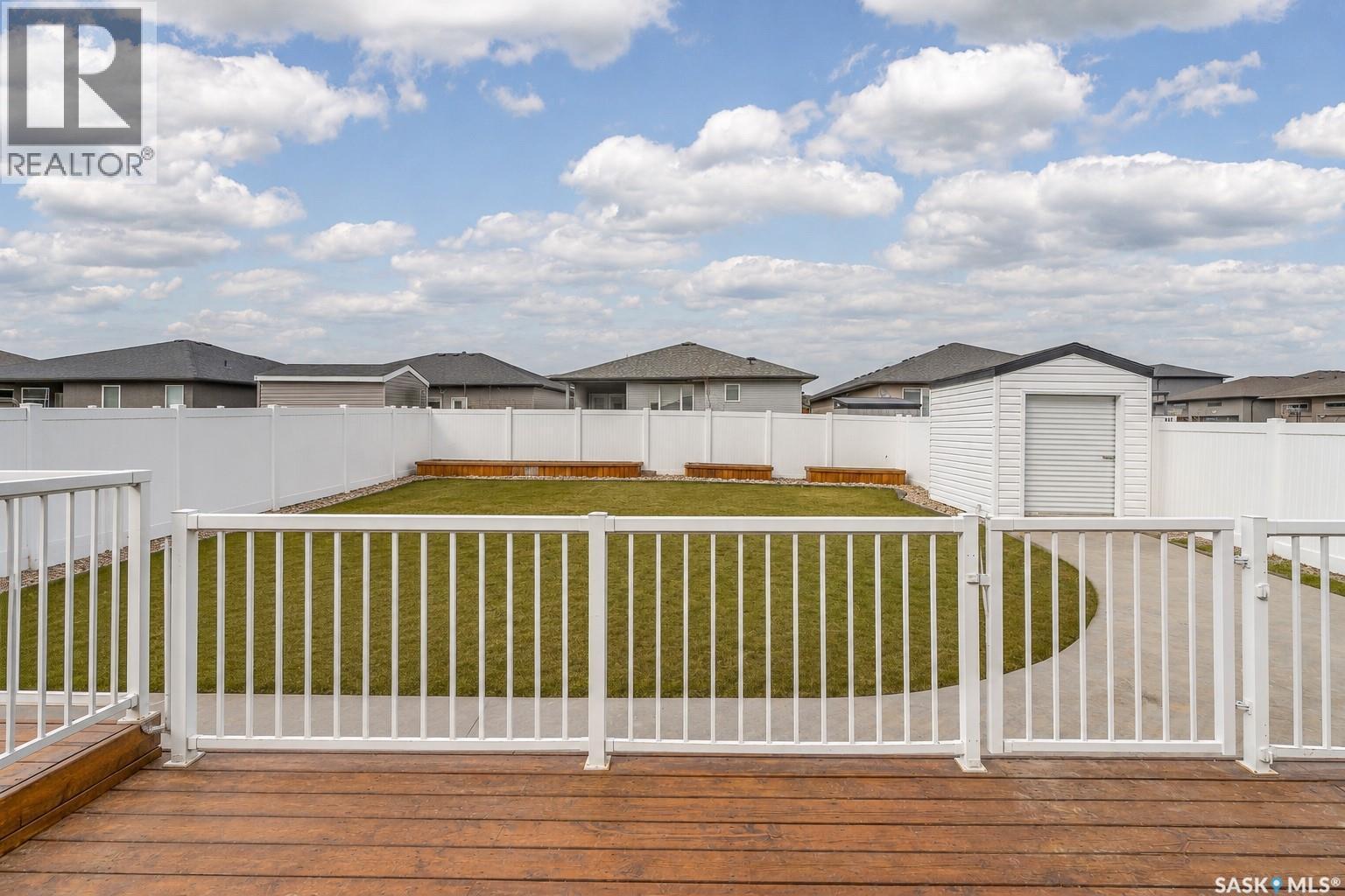 123 Hodges Crescent, Moose Jaw, SK - Outdoor With Deck Patio Veranda