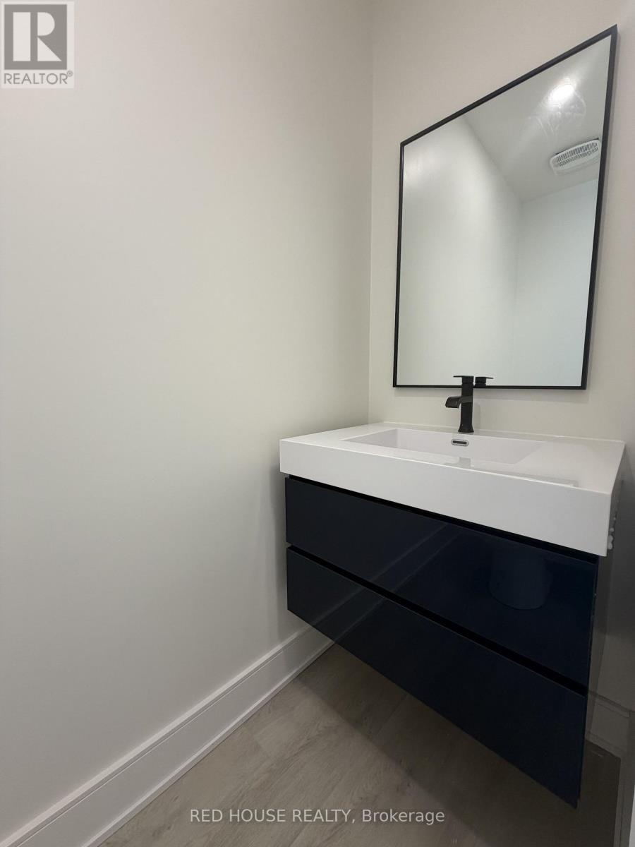 77 Everett Common, St. Catharines, ON - Indoor Photo Showing Bathroom