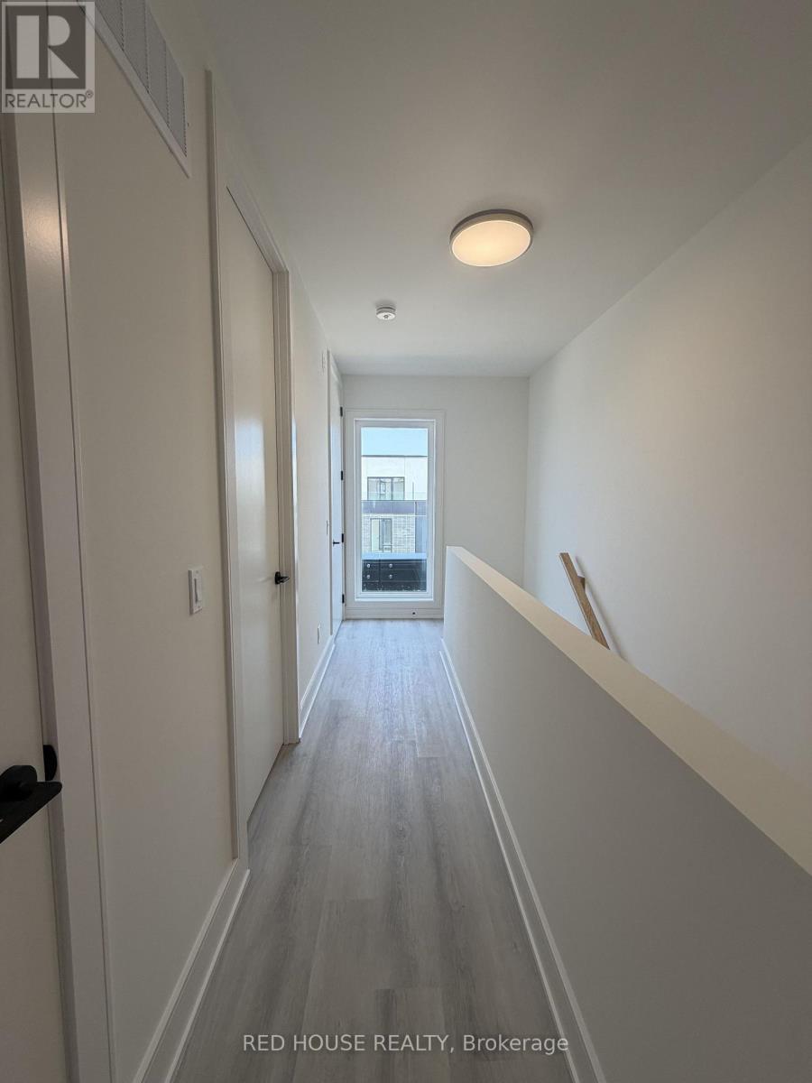 77 Everett Common, St. Catharines, ON - Indoor Photo Showing Other Room