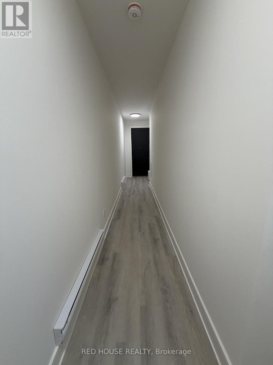 77 Everett Common, St. Catharines, ON - Indoor Photo Showing Other Room