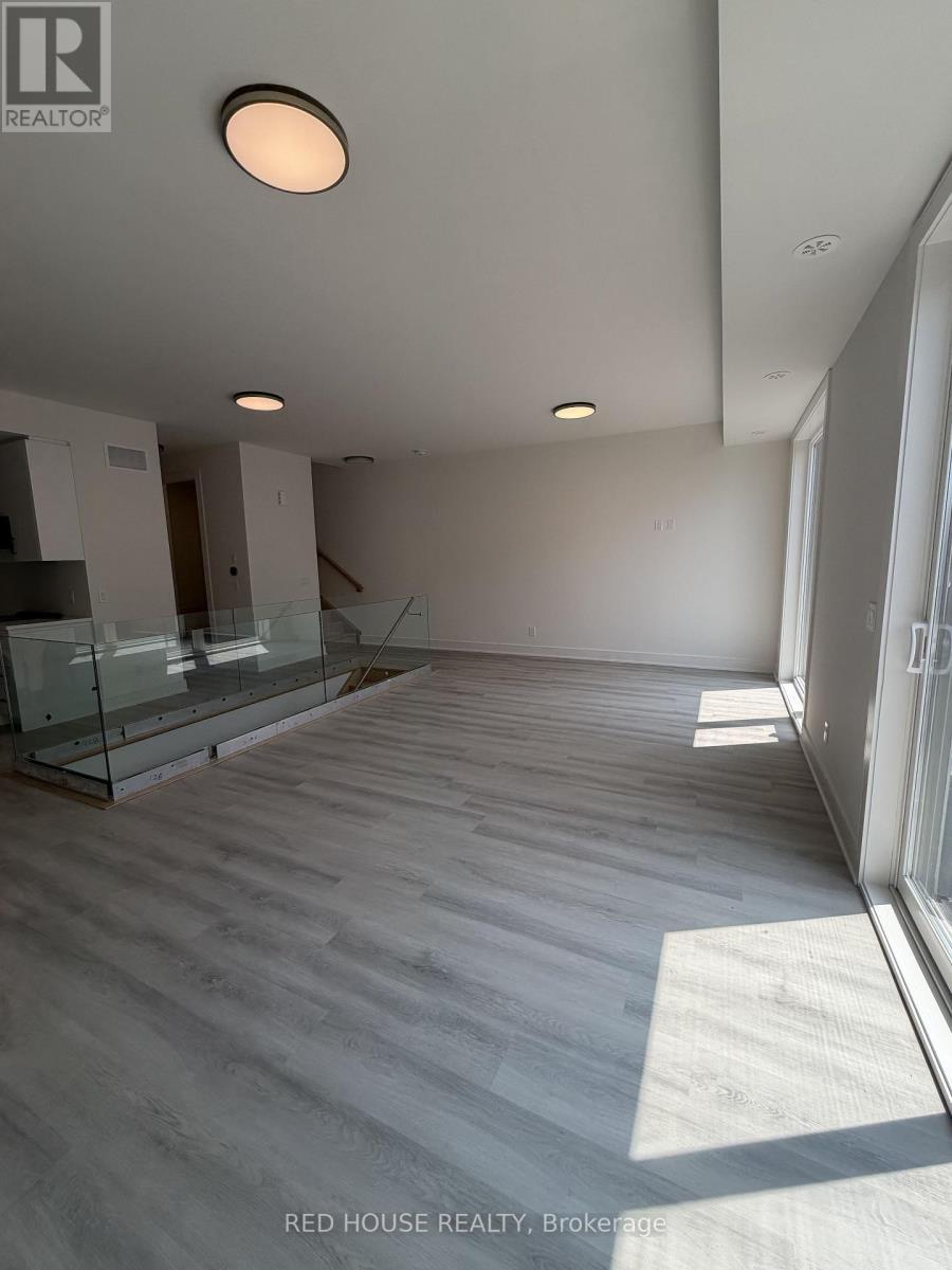 77 Everett Common, St. Catharines, ON - Indoor Photo Showing Other Room