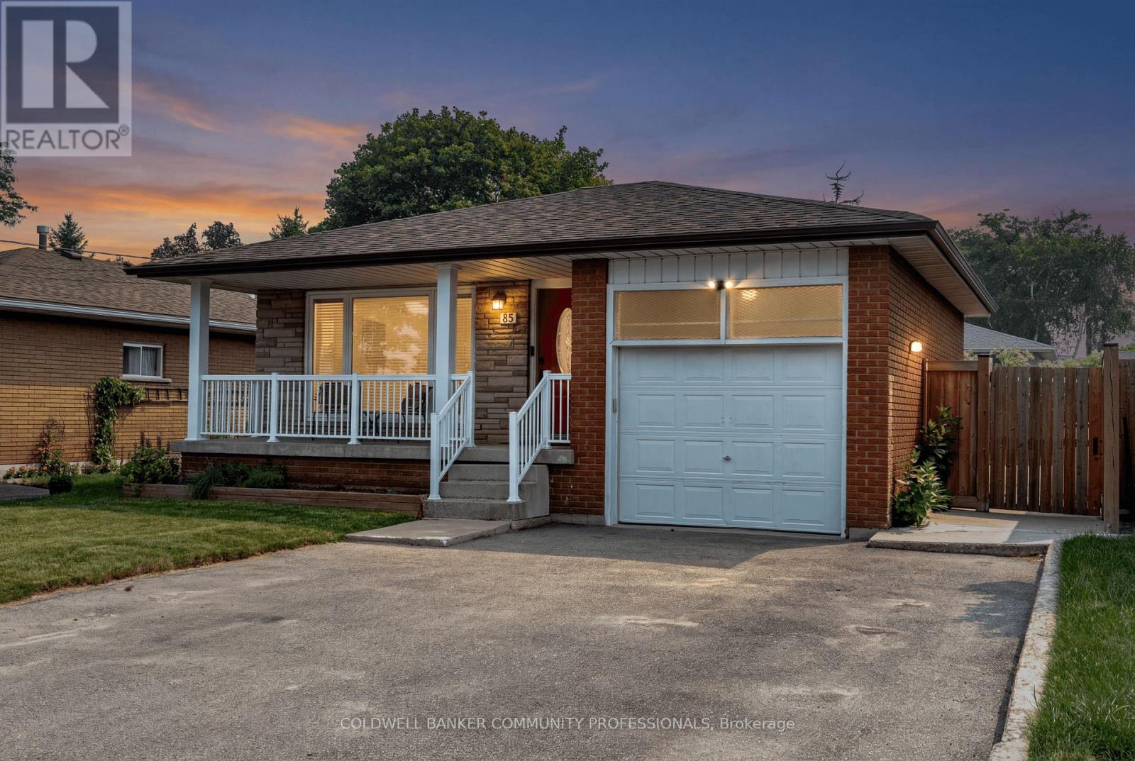 85 Lavina Crescent, Hamilton, ON - Outdoor With Deck Patio Veranda