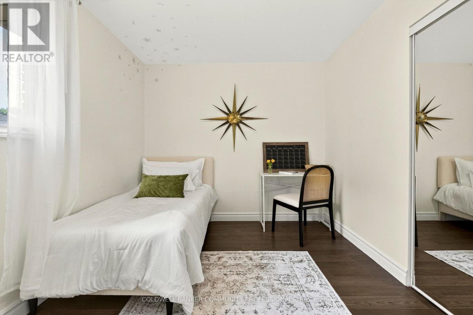 85 Lavina Crescent, Hamilton, ON - Indoor Photo Showing Bedroom