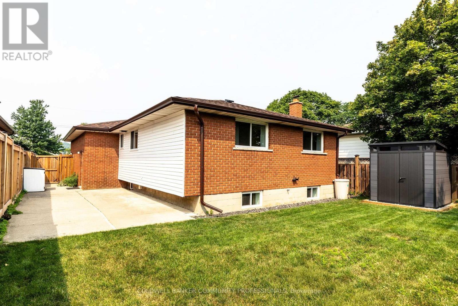 85 Lavina Crescent, Hamilton, ON - Outdoor With Exterior