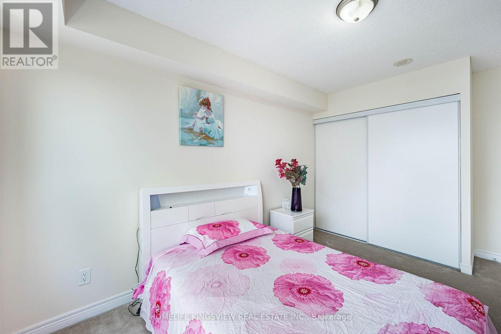 807 - 60 Disera Drive, Vaughan, ON - Indoor Photo Showing Bedroom