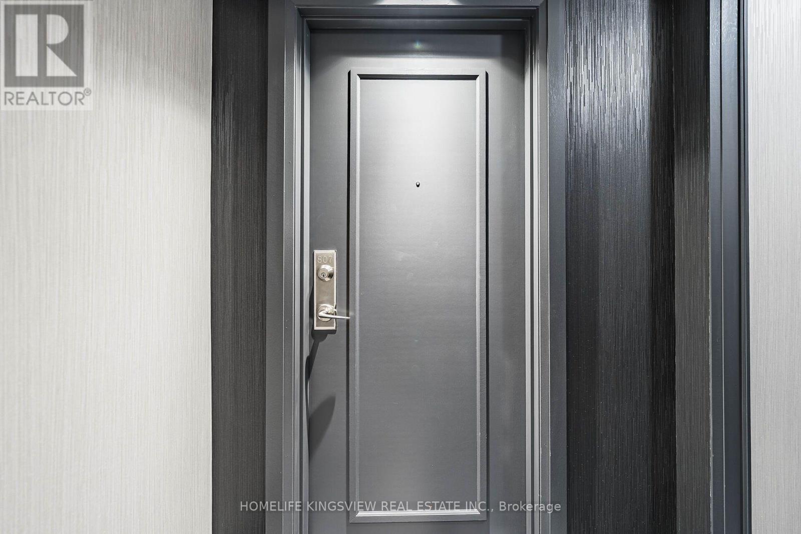 807 - 60 Disera Drive, Vaughan, ON - Indoor