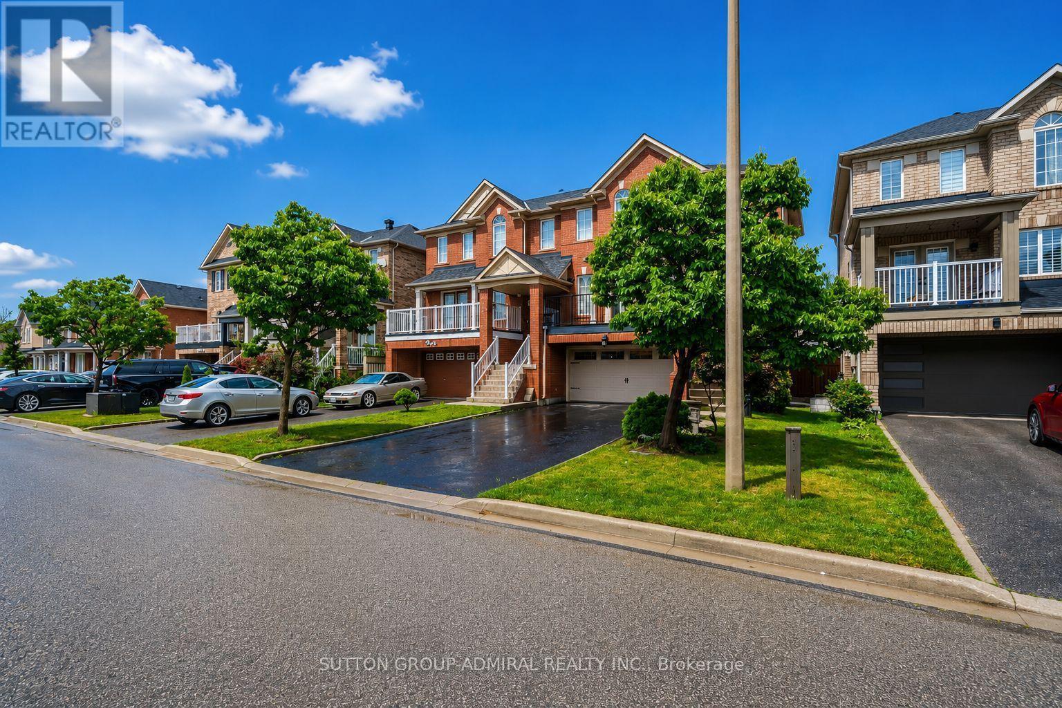 43 Mainland Crescent, Vaughan, ON - Outdoor With Balcony With Facade