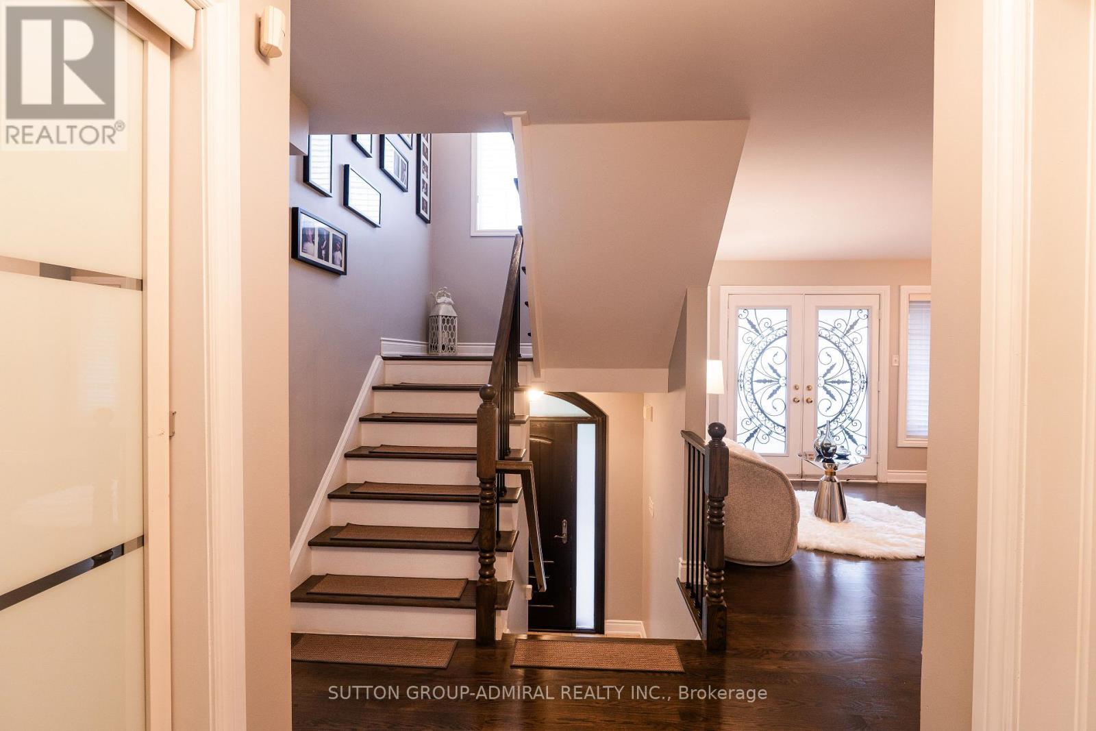 43 Mainland Crescent, Vaughan, ON - Indoor Photo Showing Other Room