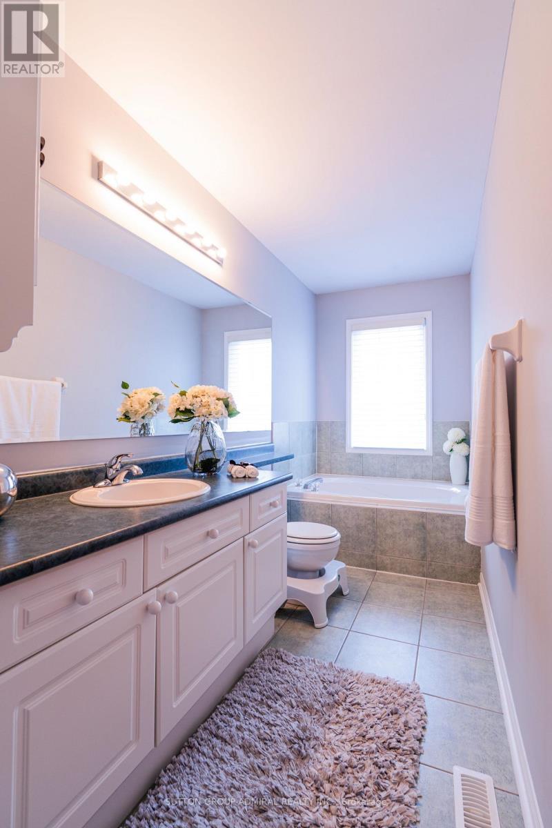 43 Mainland Crescent, Vaughan, ON - Indoor Photo Showing Bathroom