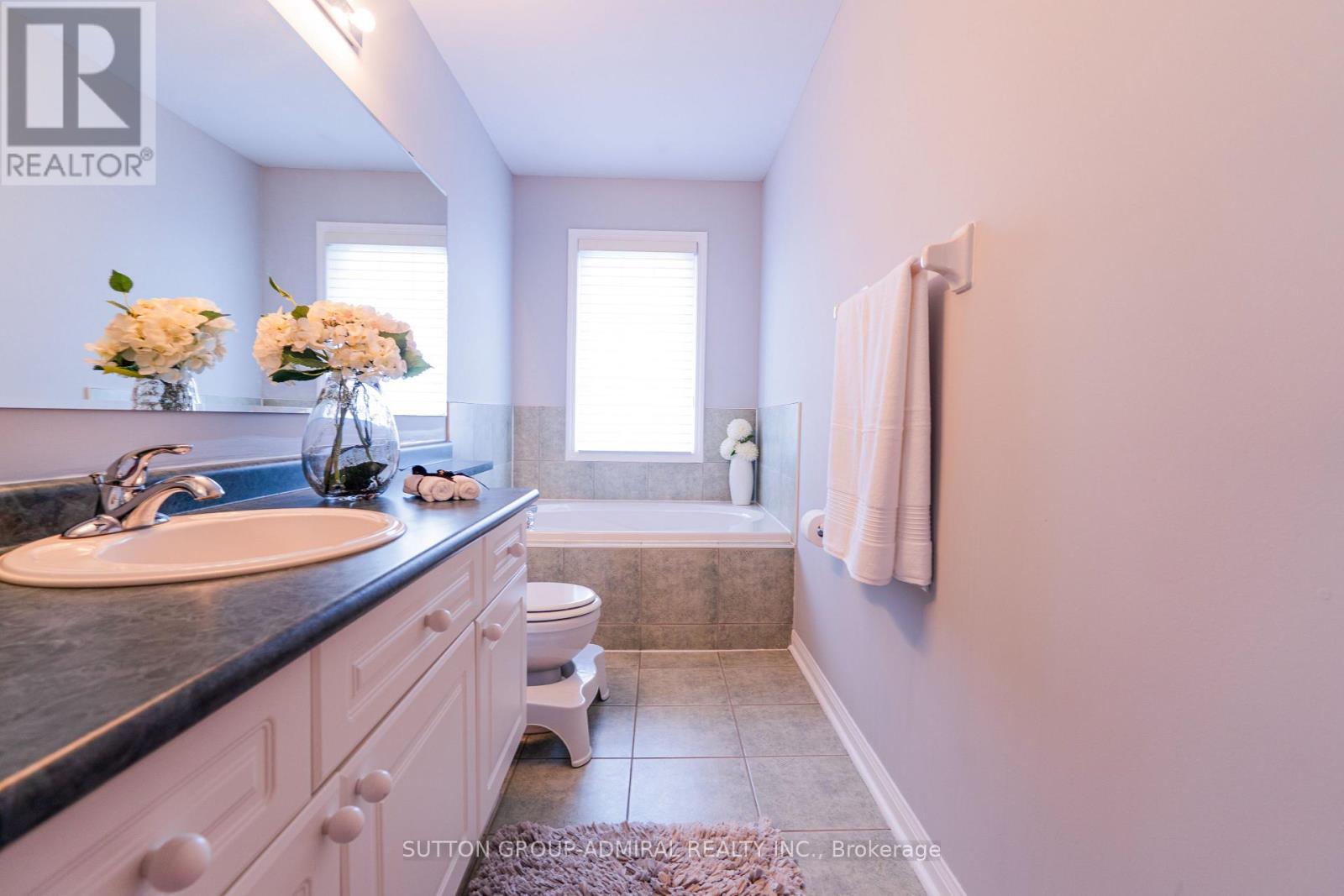 43 Mainland Crescent, Vaughan, ON - Indoor Photo Showing Bathroom