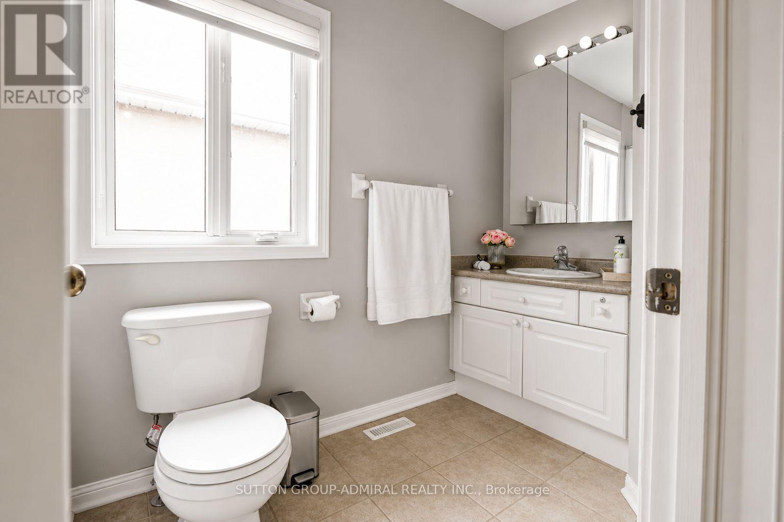 43 Mainland Crescent, Vaughan, ON - Indoor Photo Showing Bathroom