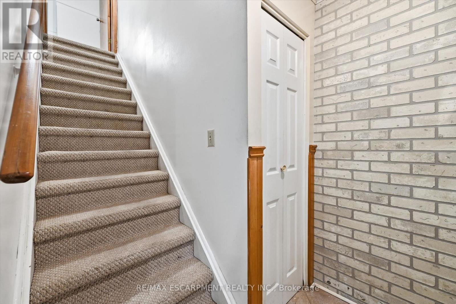 156 Hope Avenue, Hamilton, ON - Indoor Photo Showing Other Room