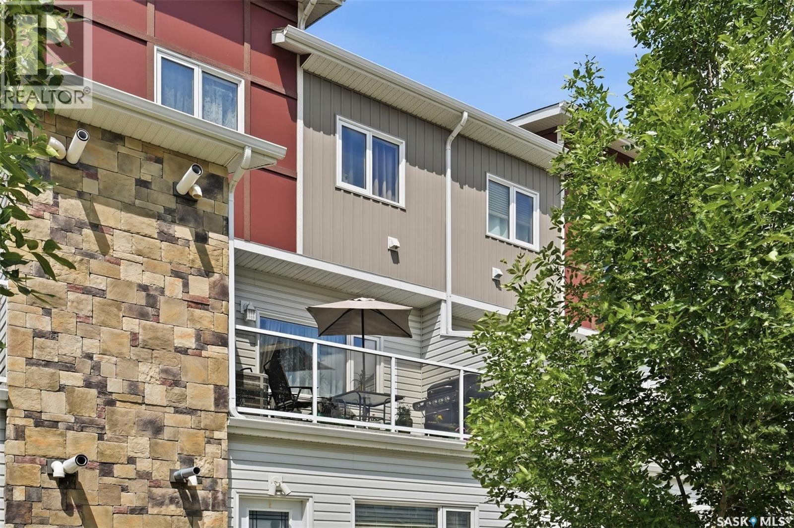 406 225 Hassard Close, Saskatoon, SK - Outdoor