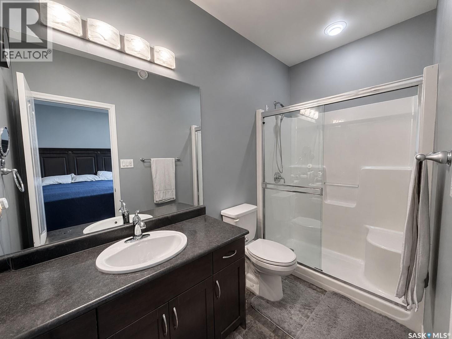 6 Guy Drive, Prince Albert, SK - Indoor Photo Showing Bathroom