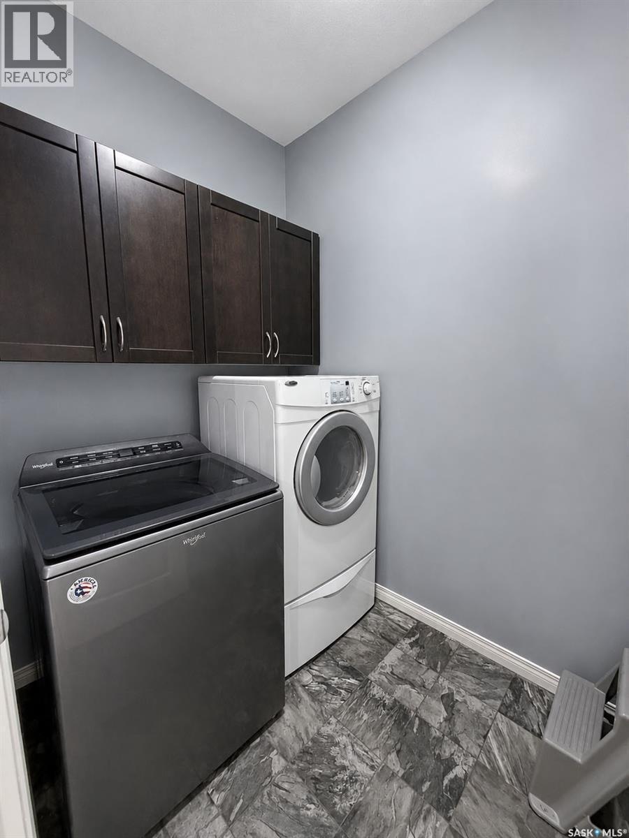 6 Guy Drive, Prince Albert, SK - Indoor Photo Showing Laundry Room