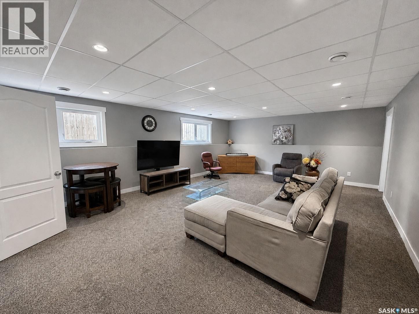 6 Guy Drive, Prince Albert, SK - Indoor