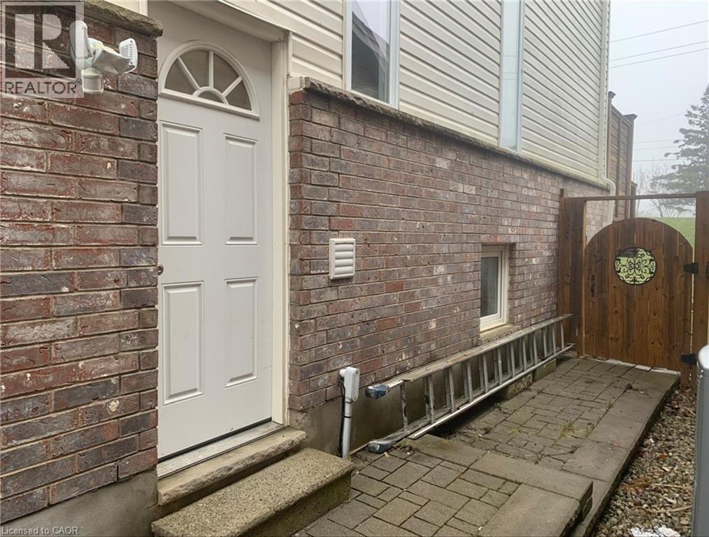408 Westcroft Drive N Unit# Basement, Waterloo, ON - Outdoor With Exterior