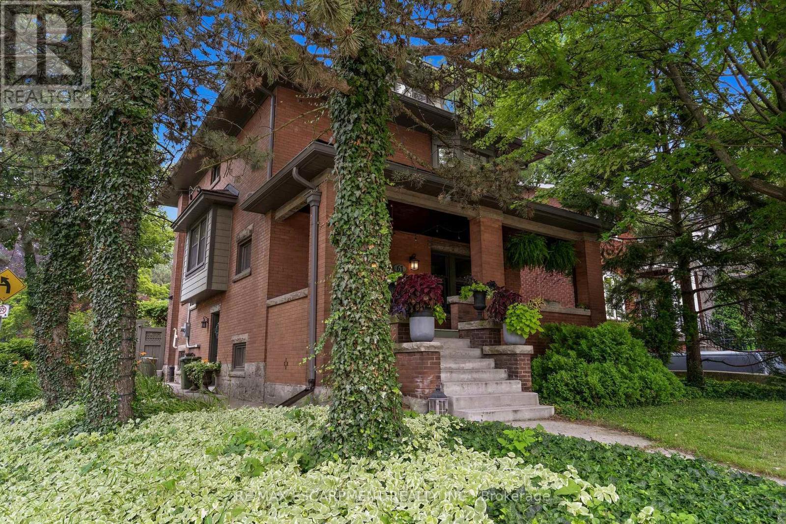 61 Mountain Avenue, Hamilton, ON - Outdoor