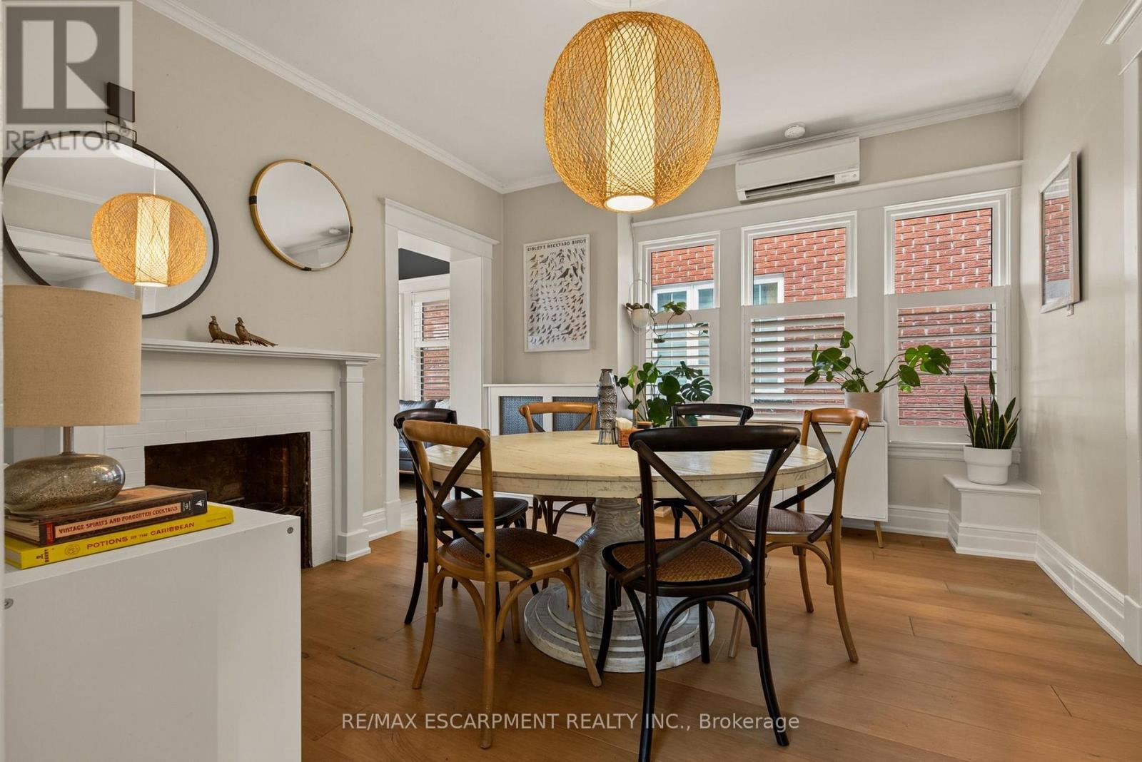 61 Mountain Avenue, Hamilton, ON - Indoor Photo Showing Dining Room