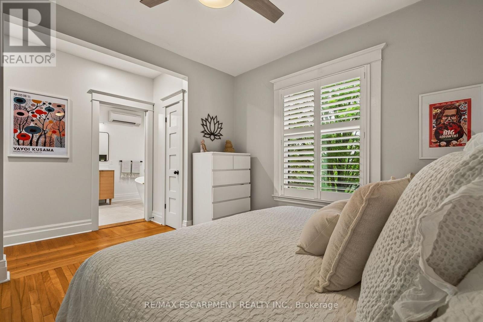 61 Mountain Avenue, Hamilton, ON - Indoor Photo Showing Bedroom