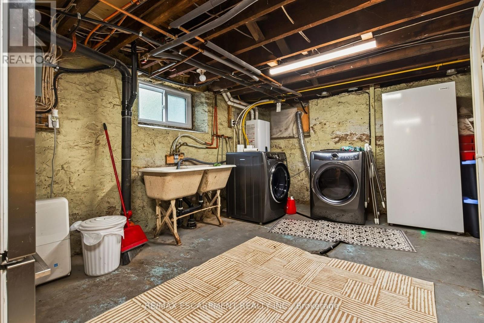 61 Mountain Avenue, Hamilton, ON - Indoor Photo Showing Laundry Room