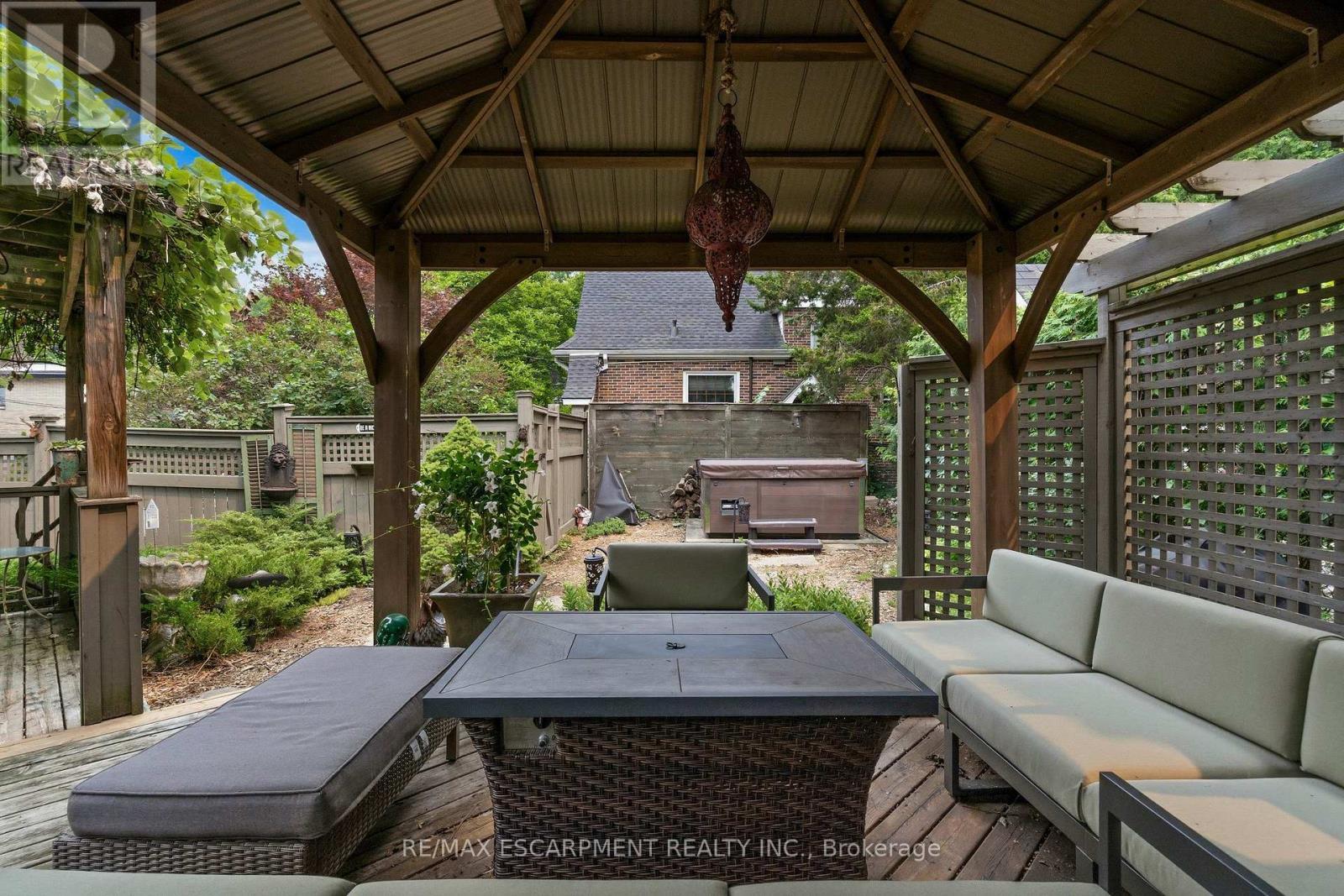 61 Mountain Avenue, Hamilton, ON - Outdoor With Deck Patio Veranda With Exterior