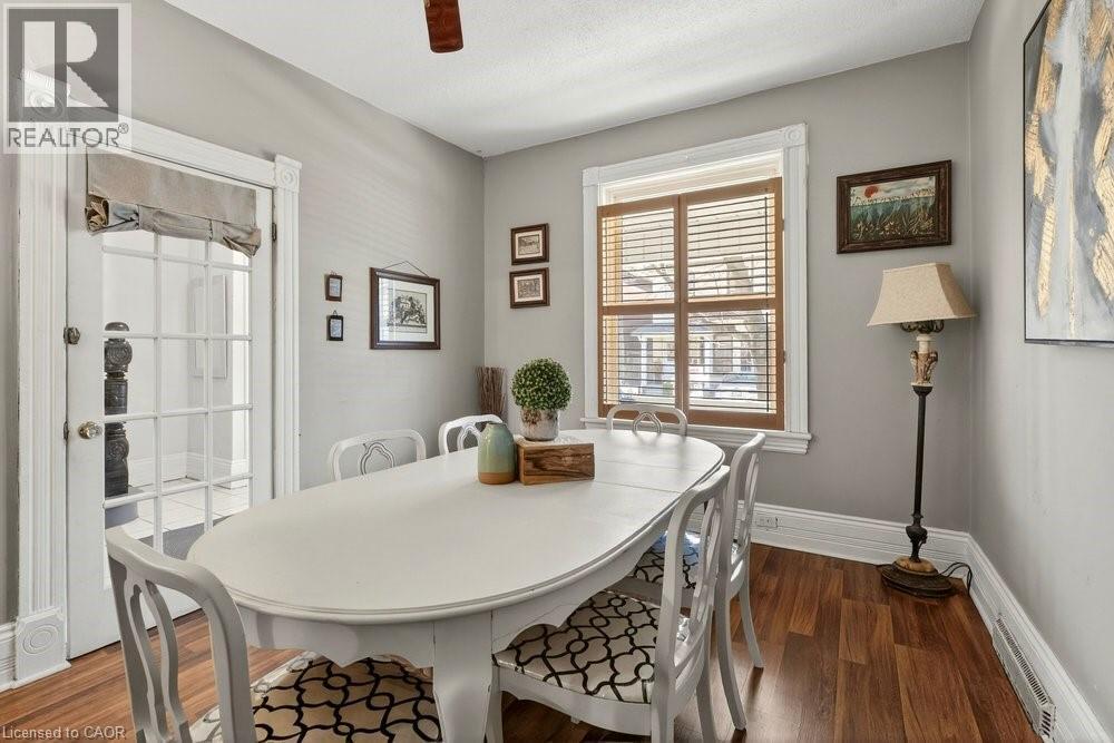 49 Cheever Street, Hamilton, ON - Indoor Photo Showing Dining Room