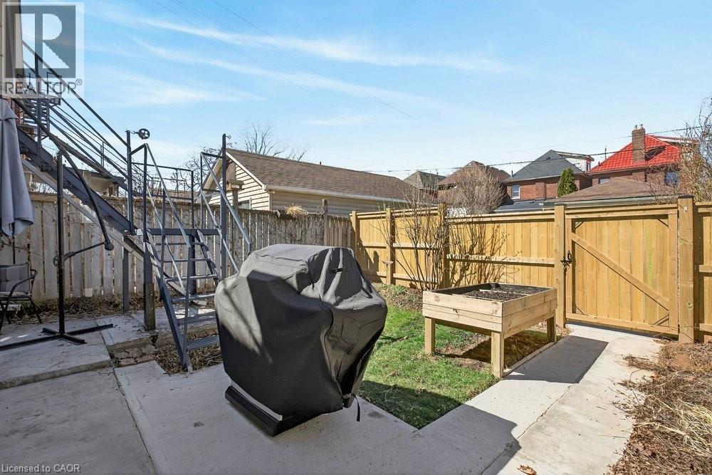 49 Cheever Street, Hamilton, ON - Outdoor