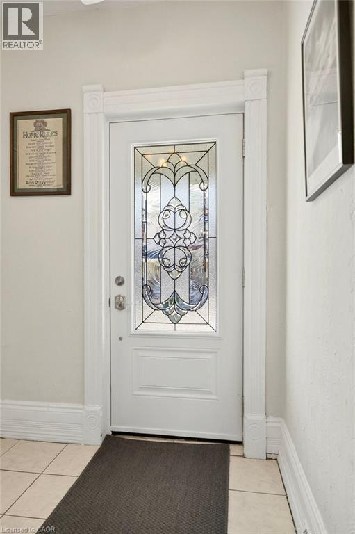 49 Cheever Street, Hamilton, ON - Indoor Photo Showing Other Room
