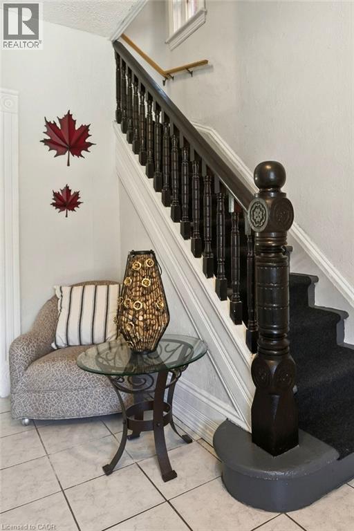 49 Cheever Street, Hamilton, ON - Indoor Photo Showing Other Room
