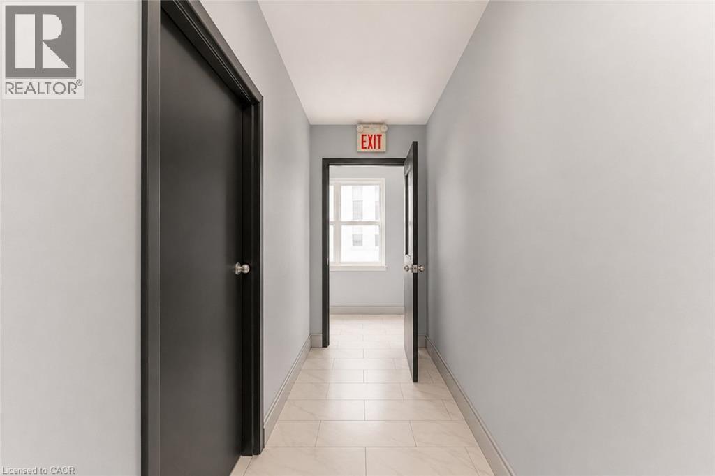 355 Main Street E Unit# 3, Hamilton, ON - Indoor Photo Showing Other Room
