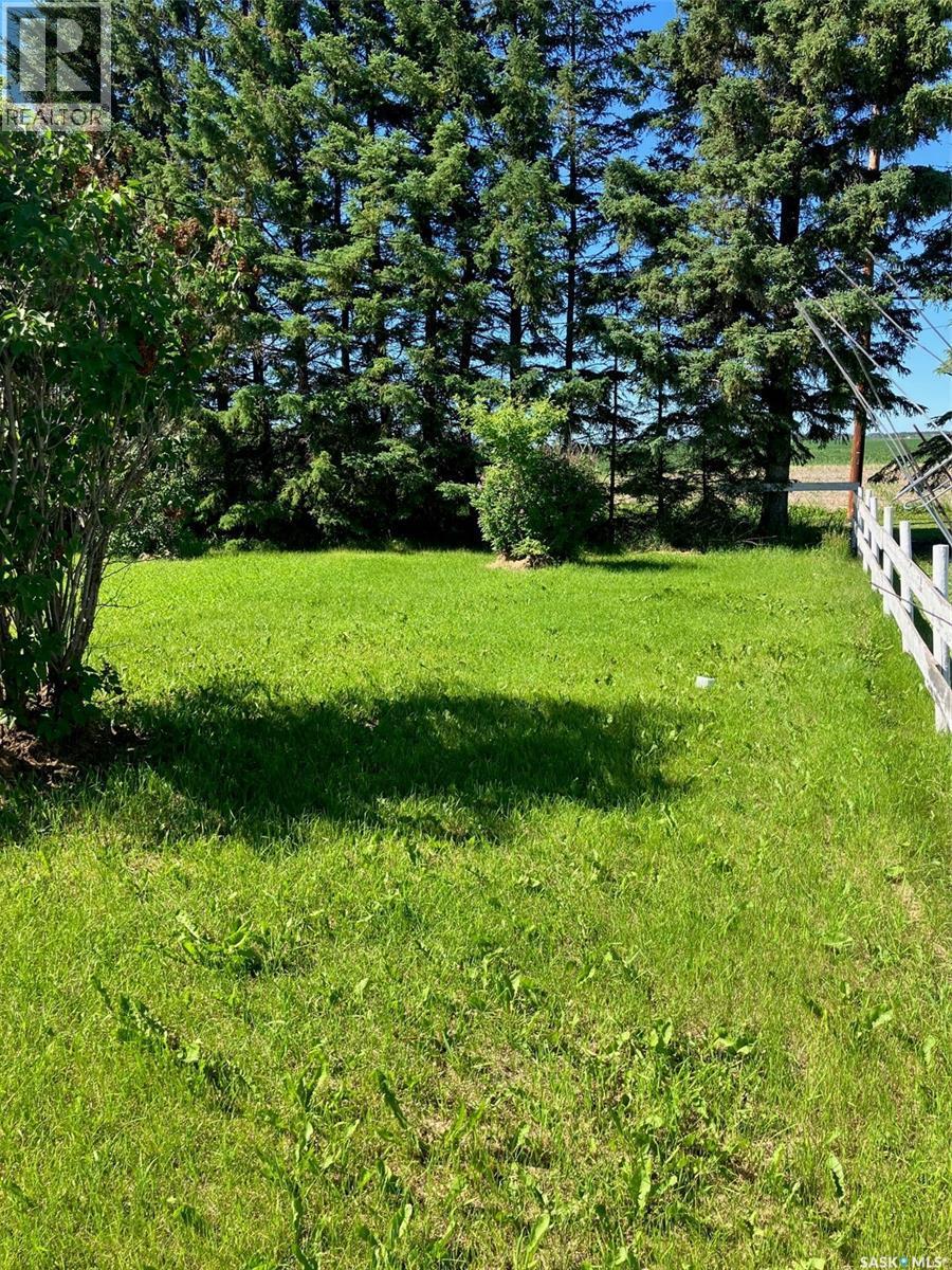 408 6Th Avenue Nw, Ituna, SK - Outdoor