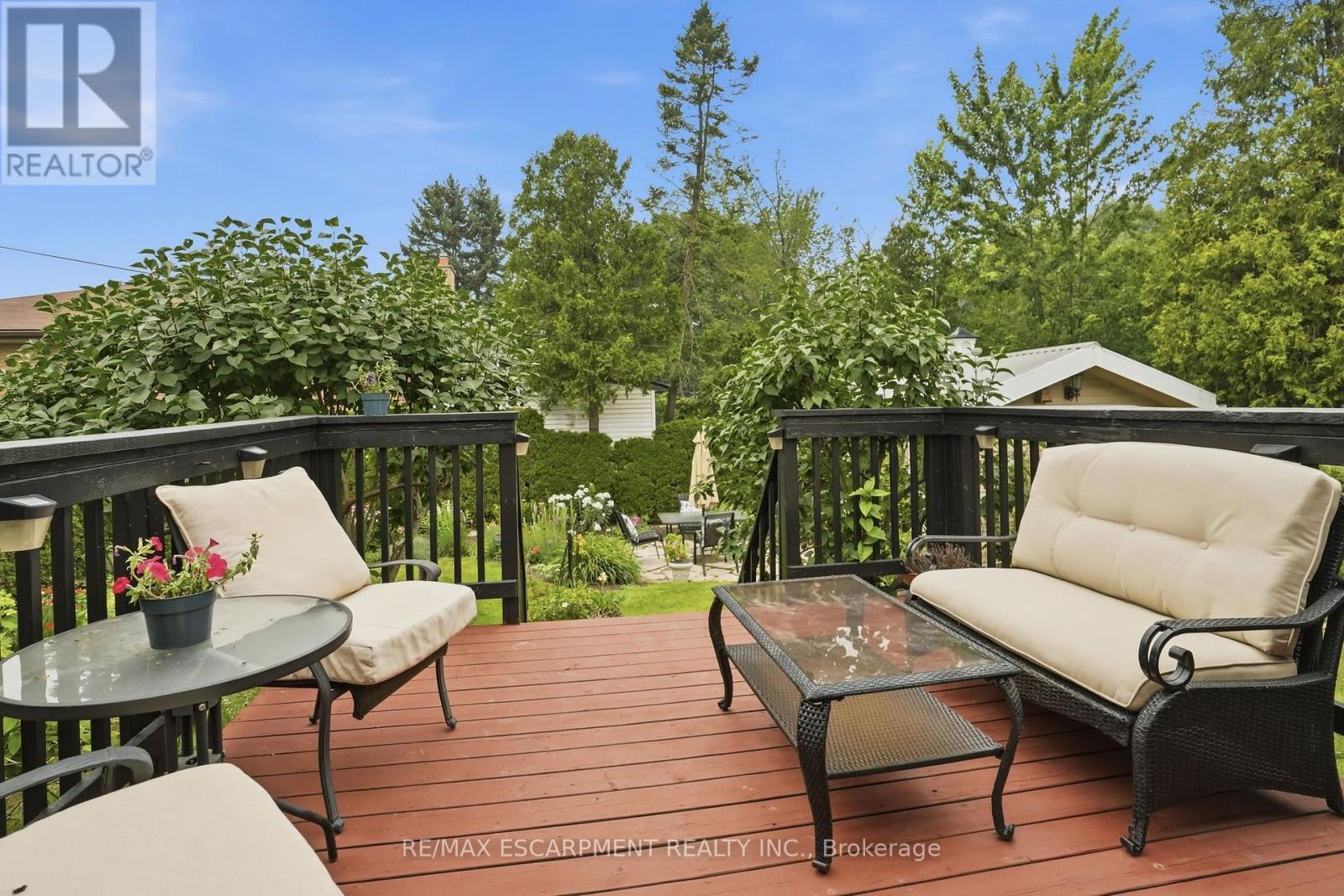 344 East 36Th Street, Hamilton, ON - Outdoor With Deck Patio Veranda