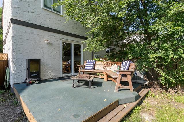 241 Lake Ridge Rd, Winnipeg, MB - Outdoor