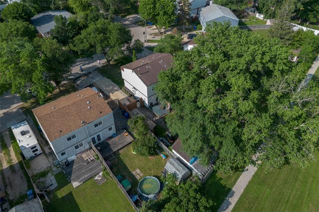 241 Lake Ridge Rd, Winnipeg, MB - Outdoor With View