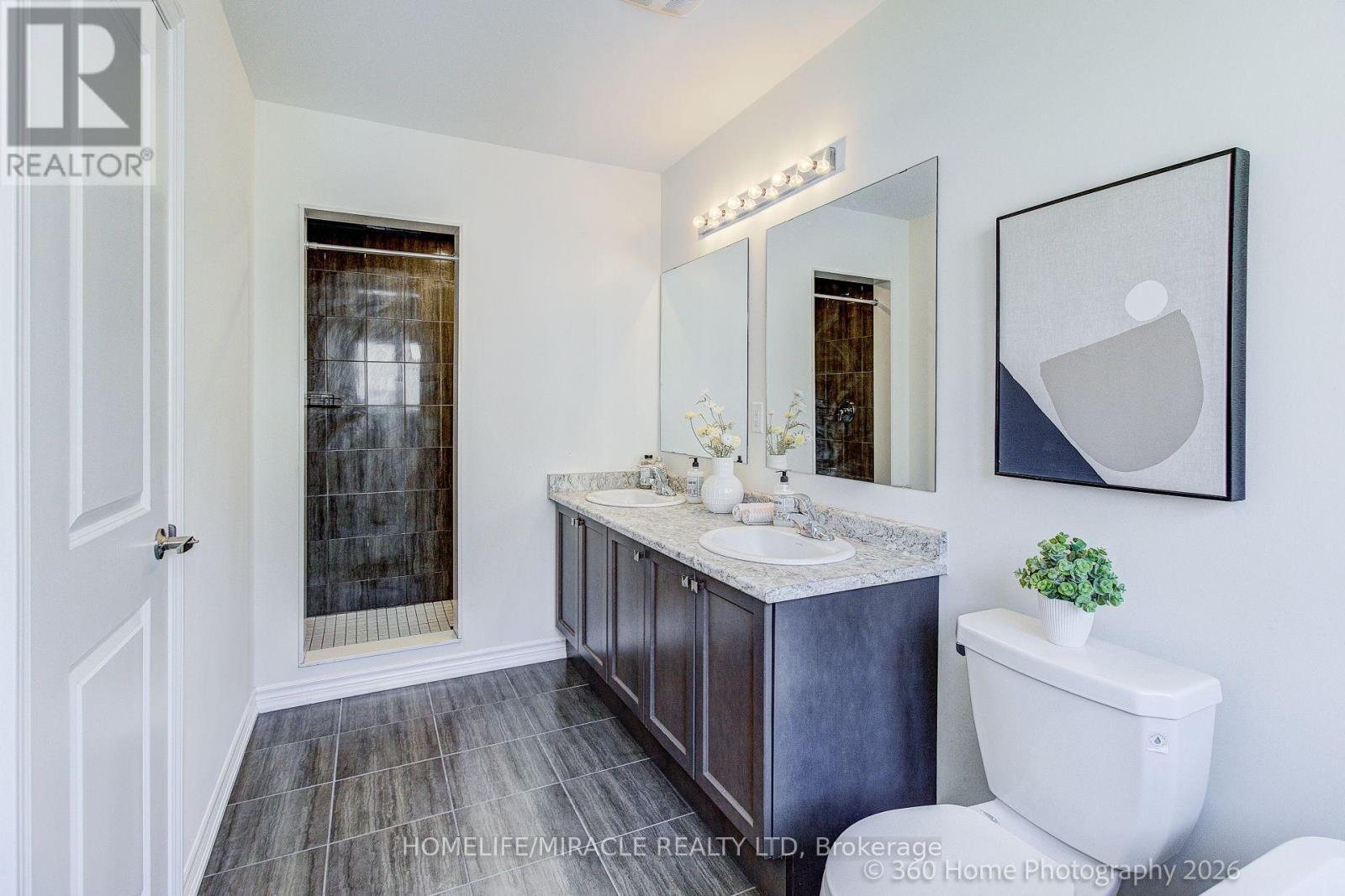 2528 Athena Path, Pickering, ON - Indoor Photo Showing Bathroom